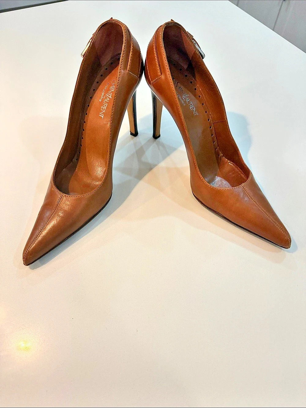 Yves Saint Laurent Brown Pointed-Toe Buckle Heels EU 38👠